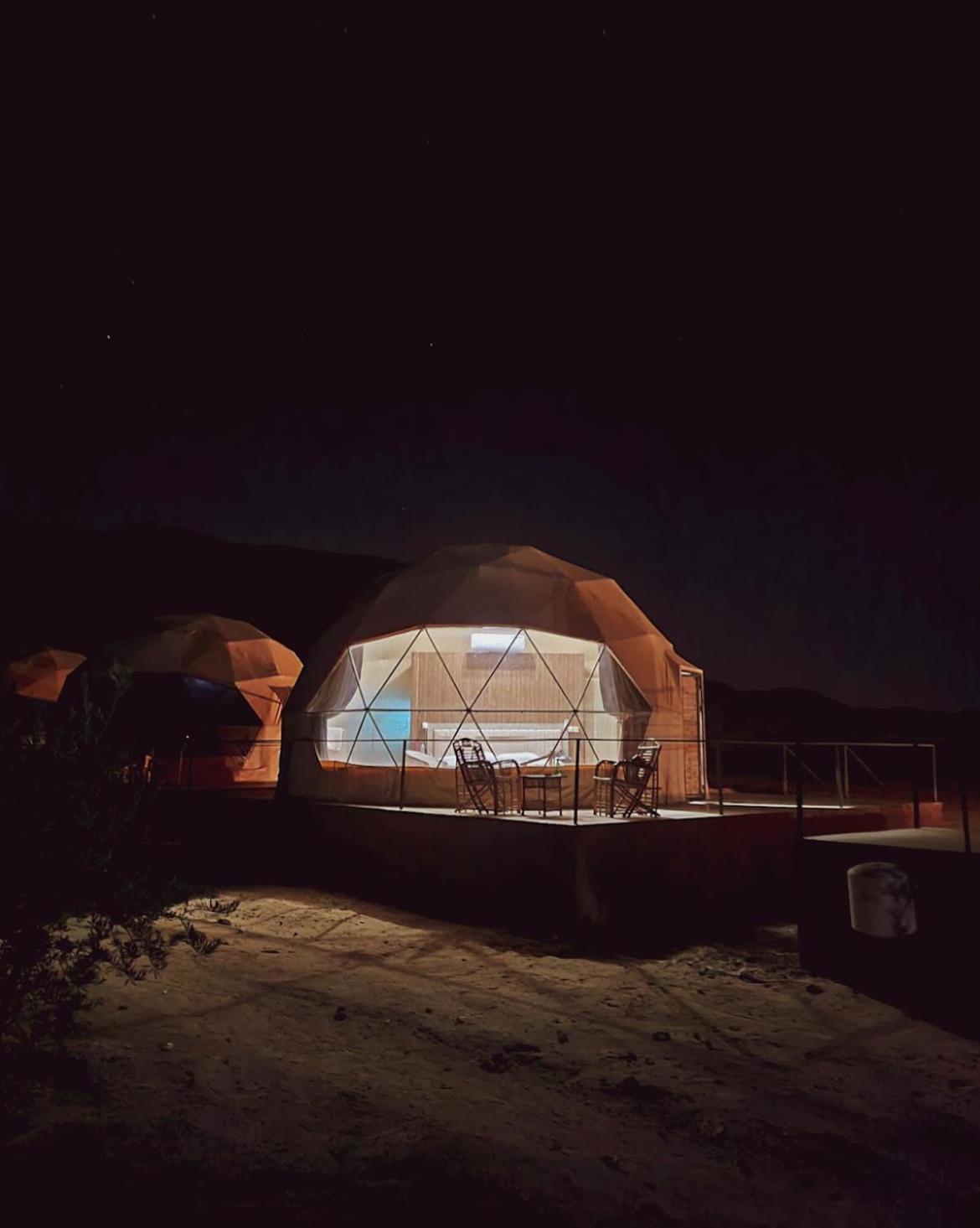 Adel Rum Camp Bubbles Wadi Rum Ngoại thất bức ảnh