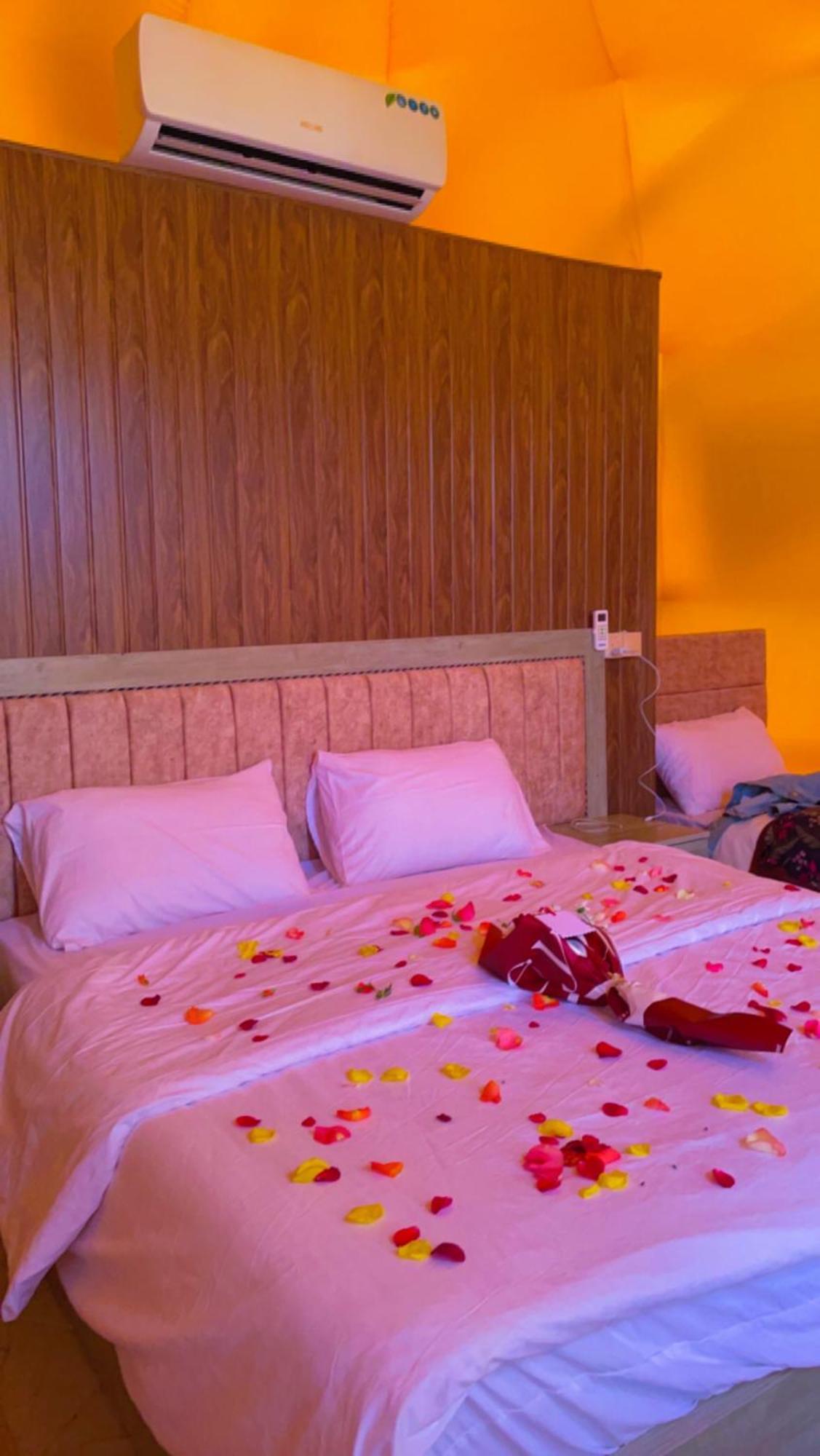 Adel Rum Camp Bubbles Wadi Rum Ngoại thất bức ảnh