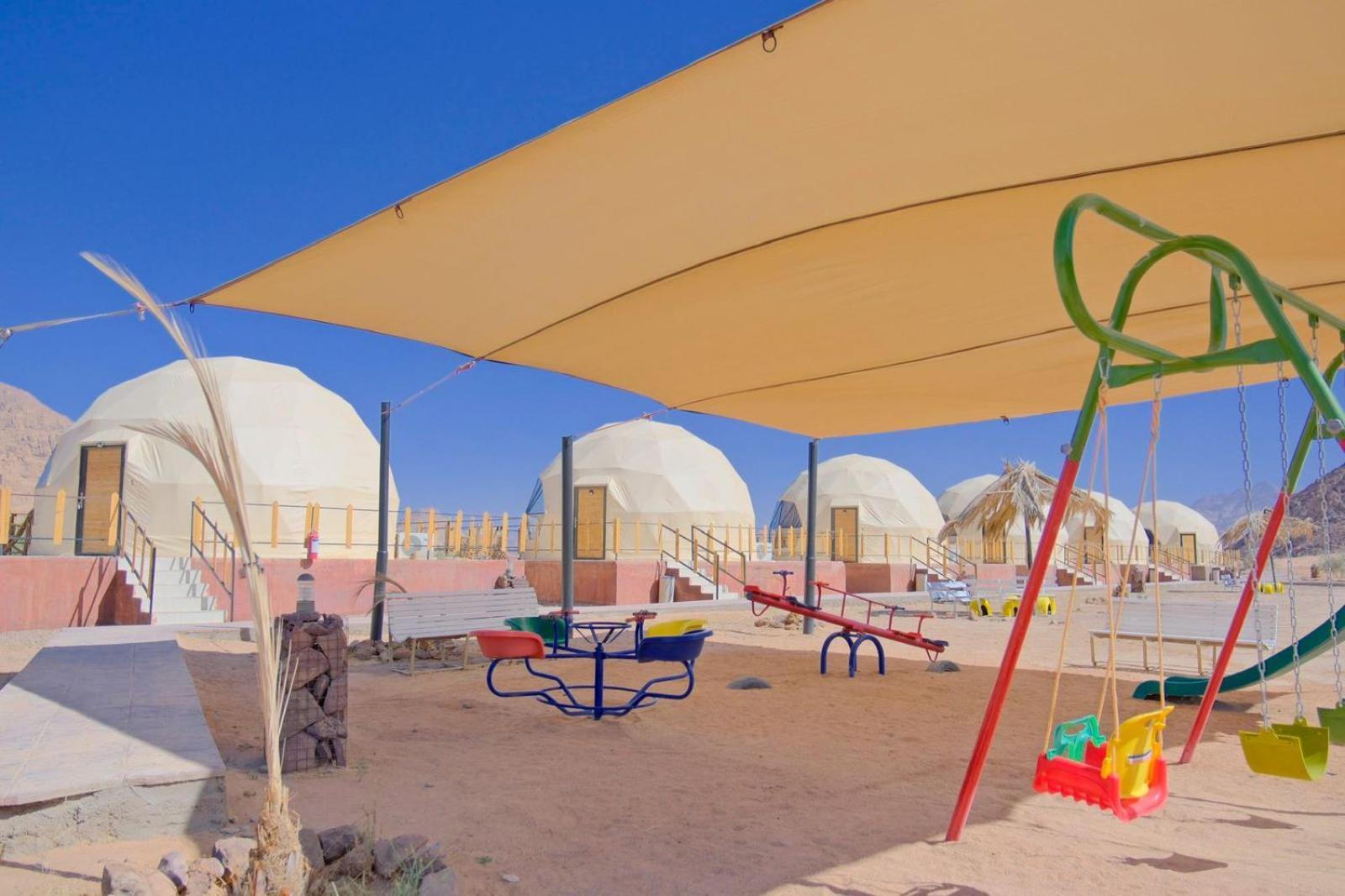Adel Rum Camp Bubbles Wadi Rum Ngoại thất bức ảnh