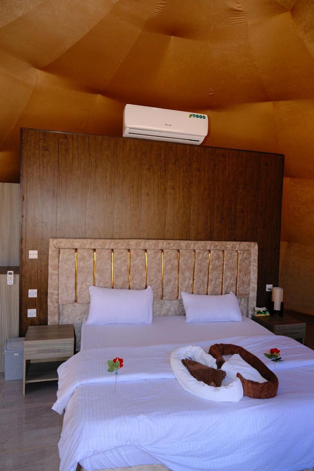 Adel Rum Camp Bubbles Wadi Rum Ngoại thất bức ảnh
