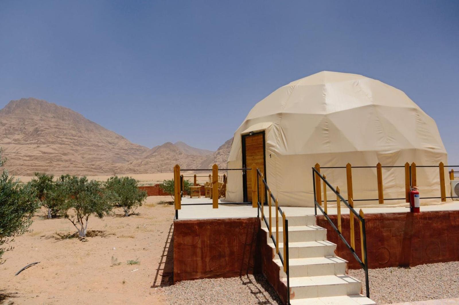 Adel Rum Camp Bubbles Wadi Rum Ngoại thất bức ảnh