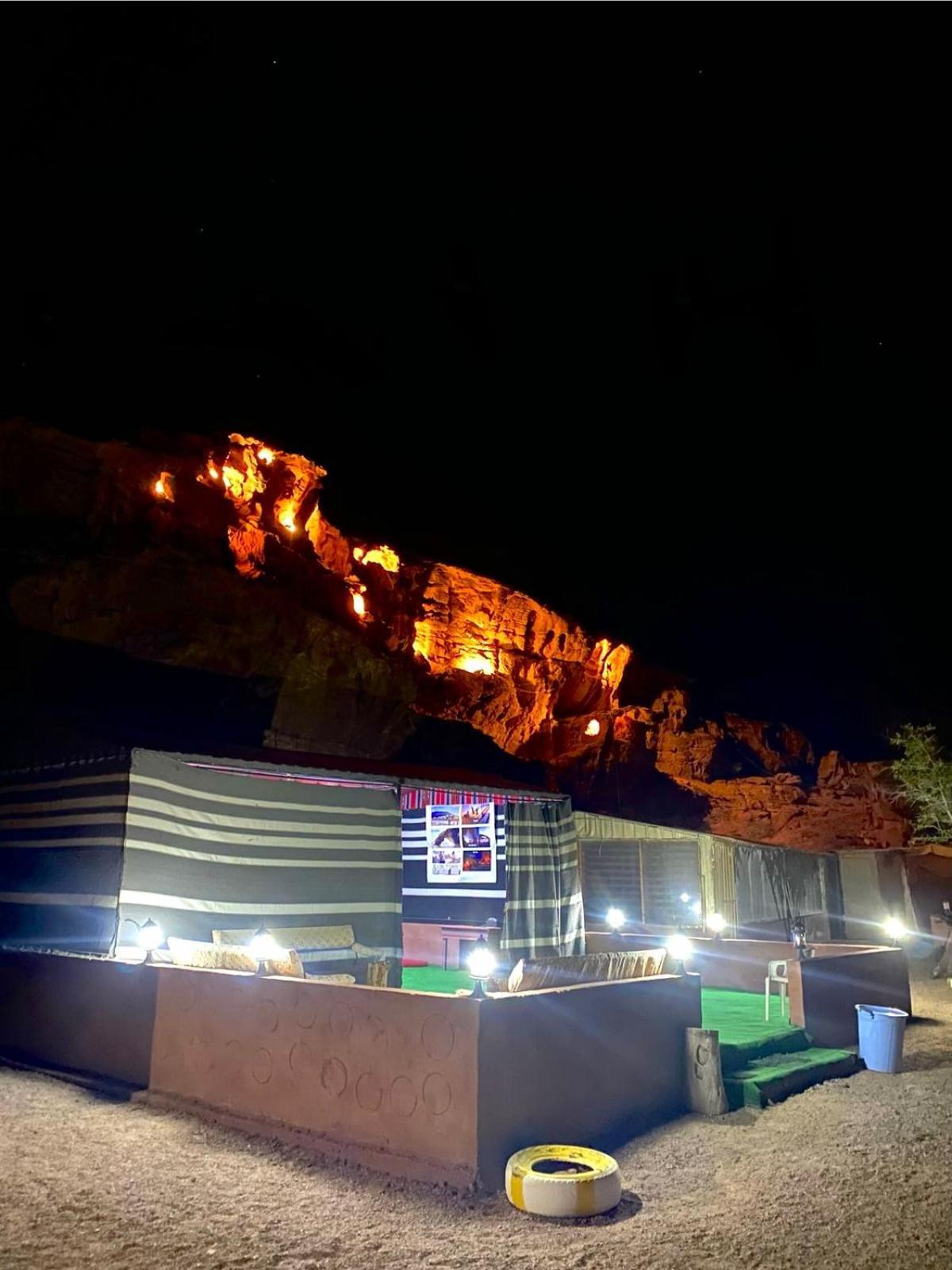 Adel Rum Camp Bubbles Wadi Rum Ngoại thất bức ảnh